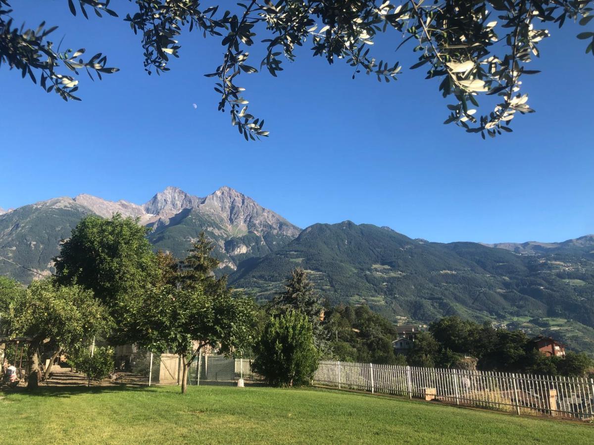 Villa Mara - Aosta - 200 Mq - Wifi - Jacuzzi - Parcheggio - Giardino Экстерьер фото