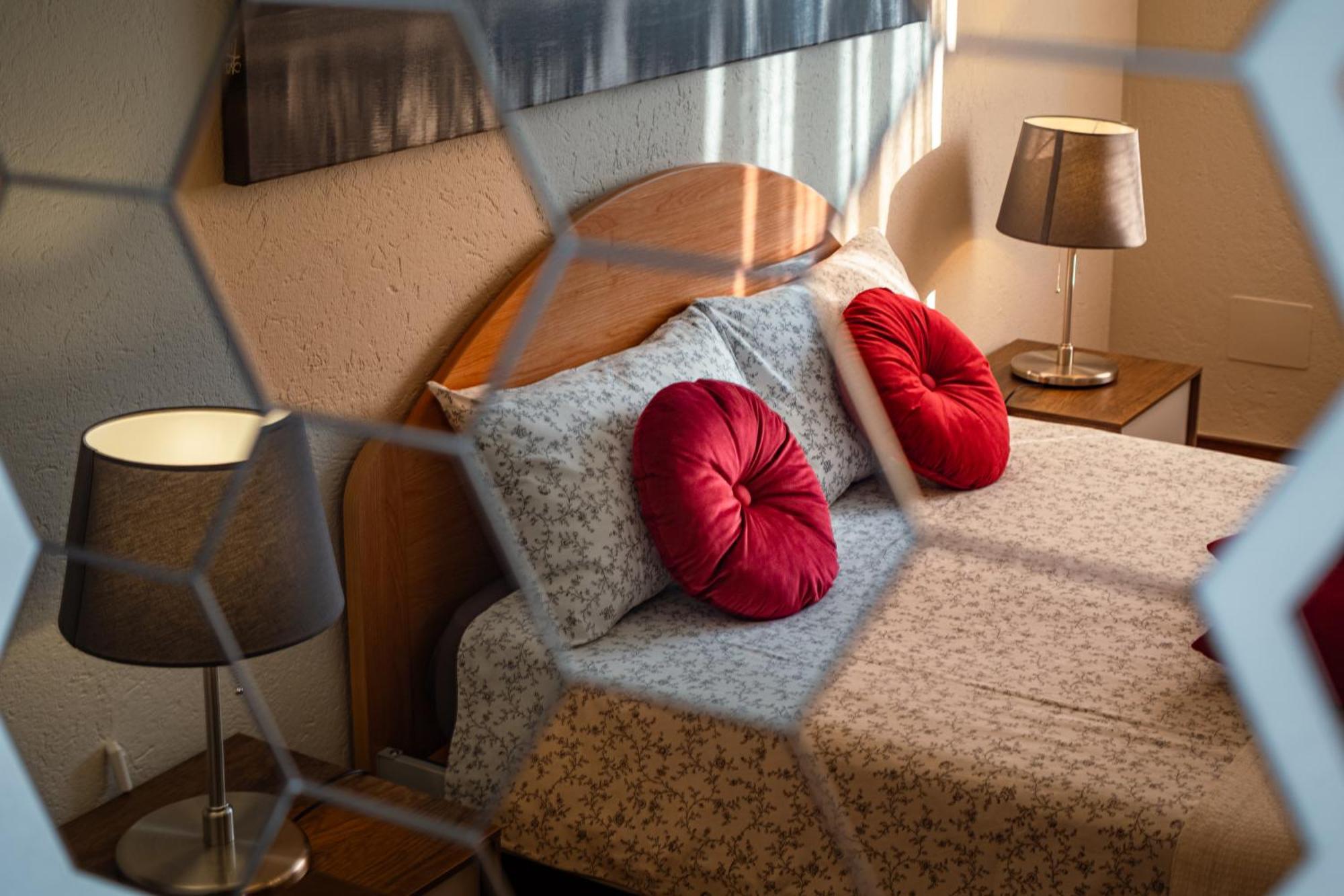 Villa Mara - Aosta - 200 Mq - Wifi - Jacuzzi - Parcheggio - Giardino Экстерьер фото